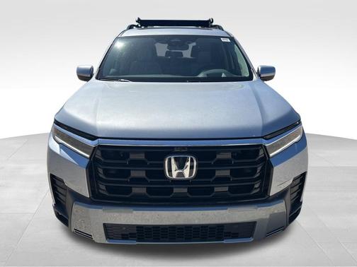 Solar Silver Metallic 2026 Honda Pilot Elite