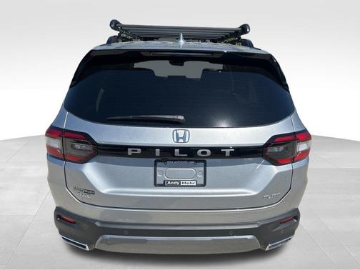 Solar Silver Metallic 2026 Honda Pilot Elite