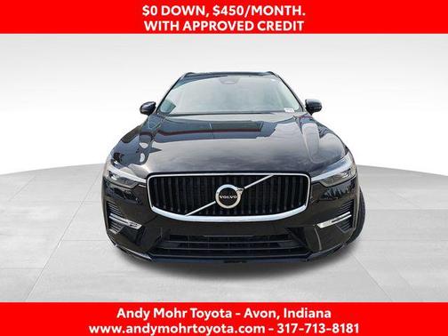 Onyx Black Metallic 2022 Volvo XC60 B5 Momentum