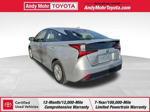 2022 Toyota Prius LE