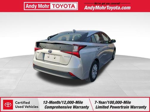 2022 Toyota Prius LE