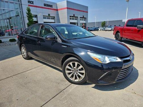 2016 Toyota Camry Hybrid XLE