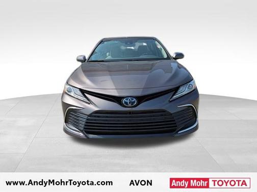 2022 Toyota Camry Hybrid XLE
