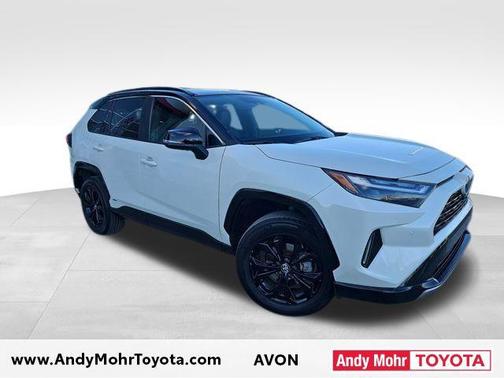 2022 Toyota RAV4 Hybrid SE