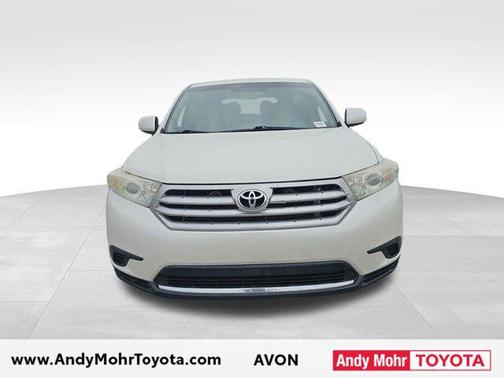 Blizzard Pearl 2013 Toyota Highlander SE