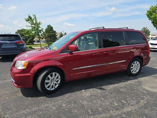 2013 Chrysler Town & Country Touring