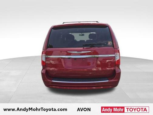 2013 Chrysler Town & Country Touring