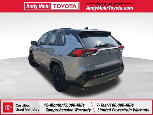 2022 Toyota RAV4 Hybrid SE