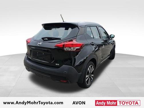 2020 Nissan Kicks SR