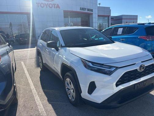 2024 Toyota RAV4 LE
