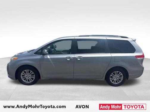 Silver Sky Metallic 2014 Toyota Sienna XLE