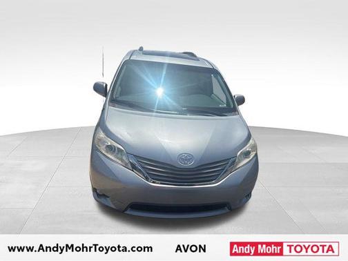 Silver Sky Metallic 2014 Toyota Sienna XLE