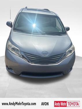 Silver Sky Metallic 2014 Toyota Sienna XLE