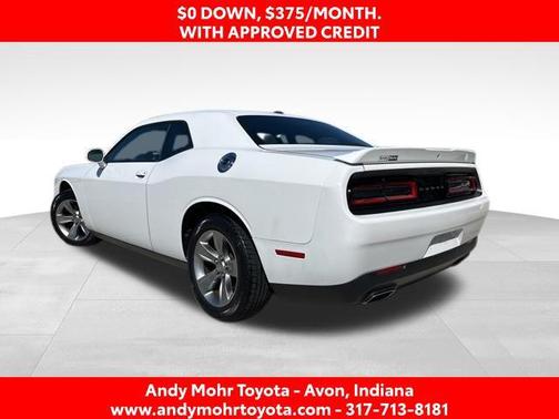 White Knuckle Clearcoat 2019 Dodge Challenger SXT