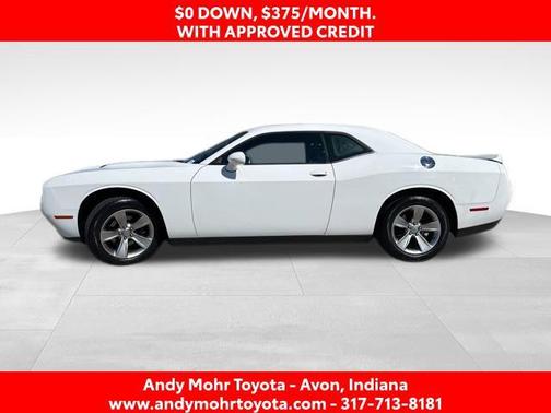 White Knuckle Clearcoat 2019 Dodge Challenger SXT