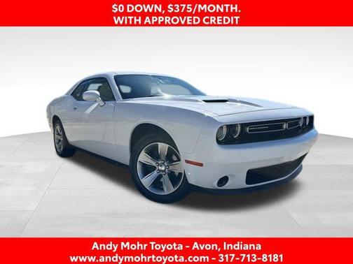 White Knuckle Clearcoat 2019 Dodge Challenger SXT