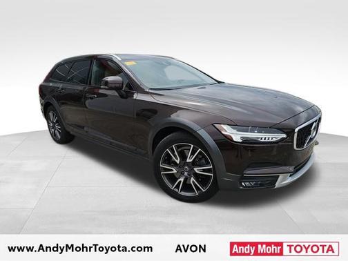 2018 Volvo V90 Cross Country T6