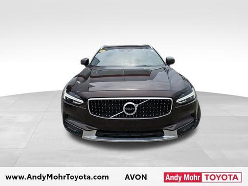2018 Volvo V90 Cross Country T6