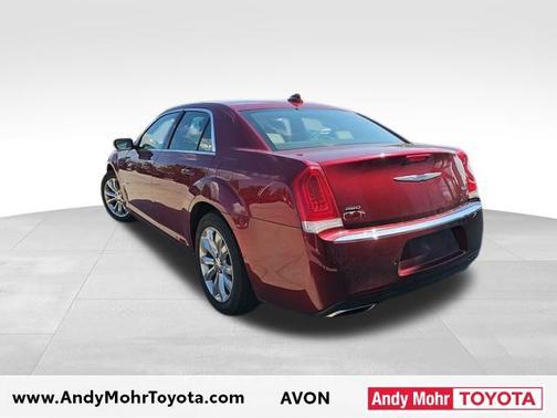 2021 Chrysler 300 Touring