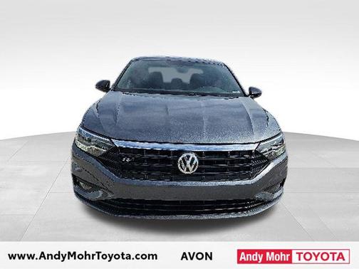 Platinum Gray Metallic 2019 Volkswagen Jetta 1.4T R-Line