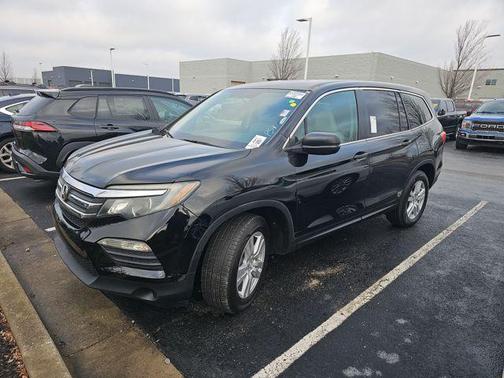 2016 Honda Pilot LX