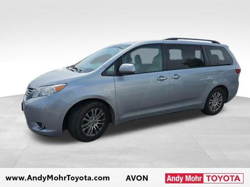 2016 Toyota Sienna XLE