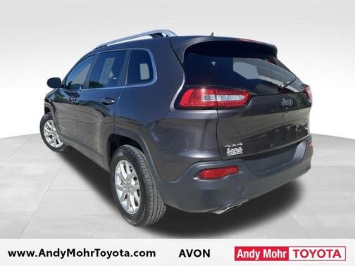 Granite Crystal Metallic Clearcoat 2016 Jeep Cherokee Latitude