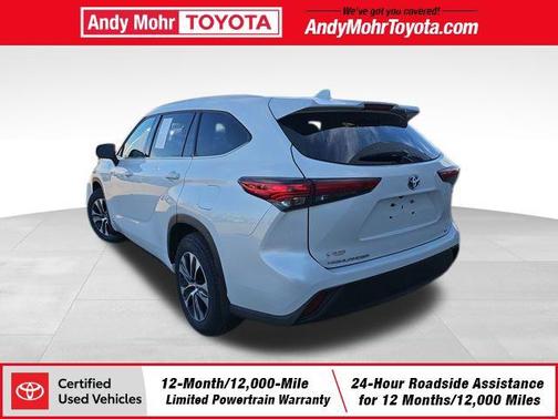2022 Toyota Highlander Hybrid XLE