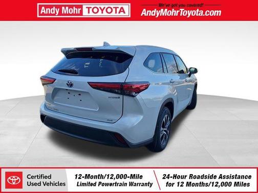 2022 Toyota Highlander Hybrid XLE