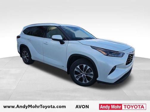 2022 Toyota Highlander Hybrid XLE