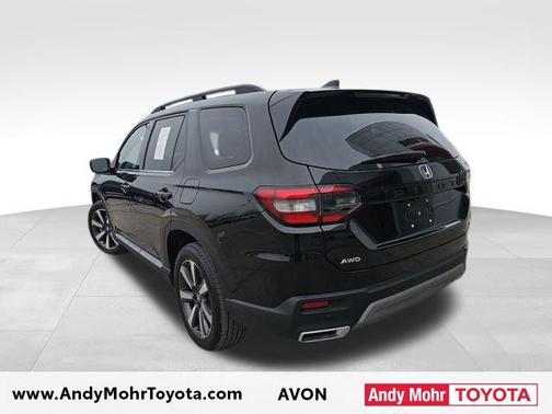 2025 Honda Pilot Touring 8-Passenger