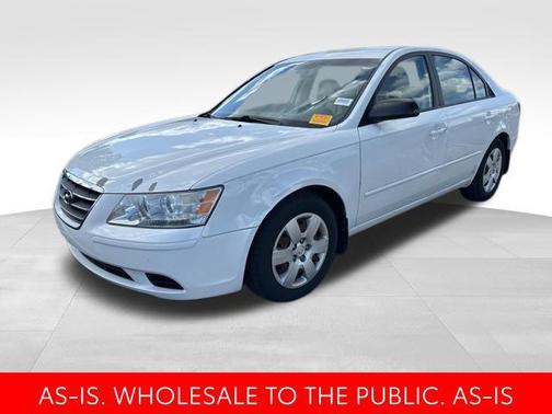 Powder White Pearl 2009 Hyundai SONATA GLS