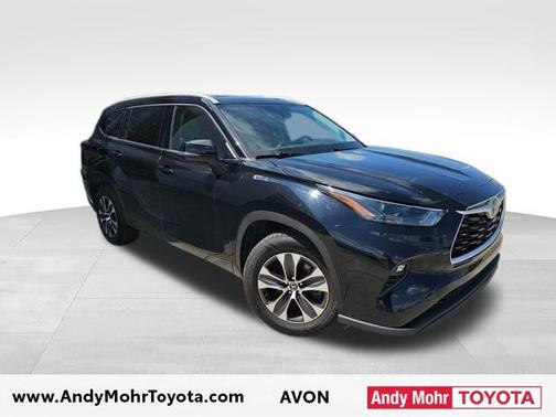 2022 Toyota Highlander Hybrid XLE