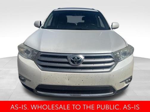 Blizzard Pearl 2013 Toyota Highlander SE