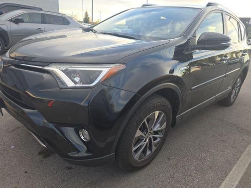 2017 Toyota RAV4 Hybrid XLE