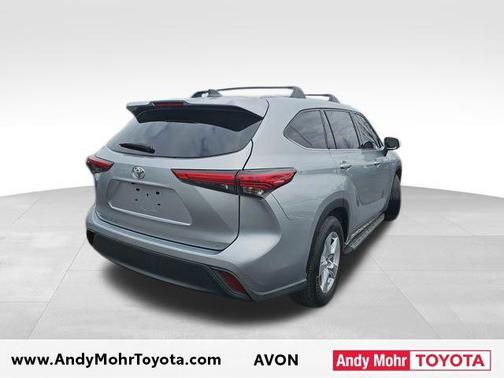 2022 Toyota Highlander LE