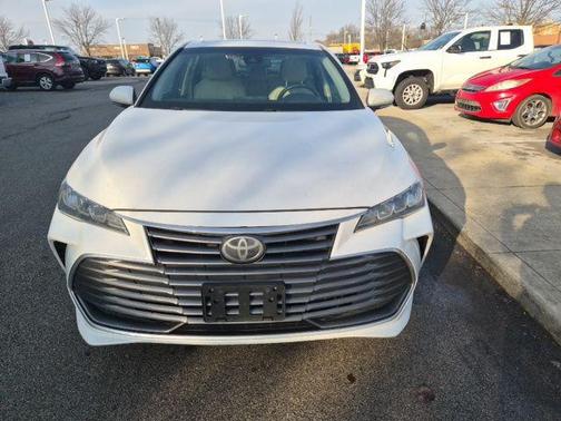 2019 Toyota Avalon XLE