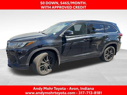 Midnight Black Metallic 2019 Toyota Highlander SE