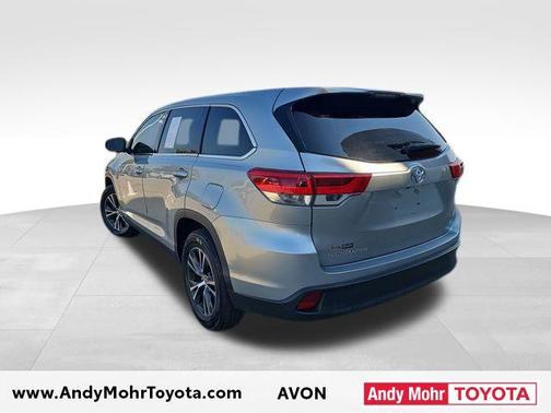 2019 Toyota Highlander LE I4
