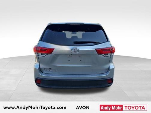 2019 Toyota Highlander LE I4
