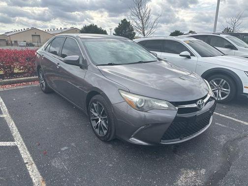 2016 Toyota Camry XSE