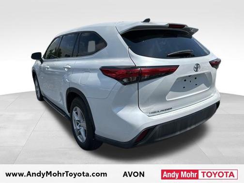 Wind Chill Pearl 2022 Toyota Highlander L