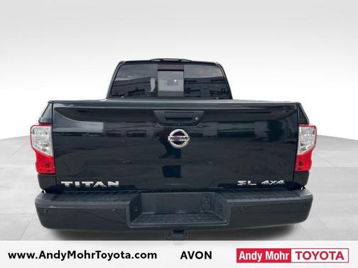 2017 Nissan Titan SL