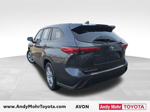 2023 Toyota Highlander LE I4