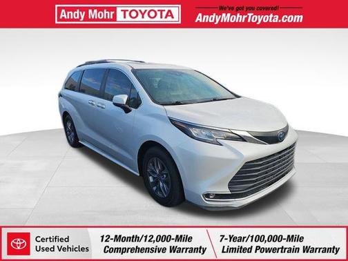 2023 Toyota Sienna XLE