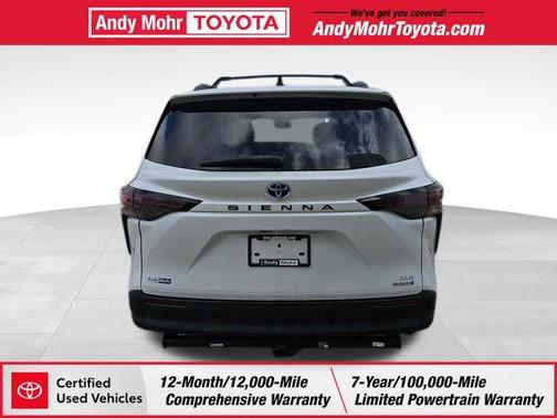 2023 Toyota Sienna XLE