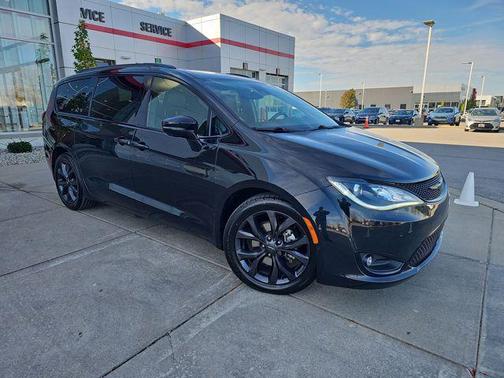 2019 Chrysler Pacifica Limited