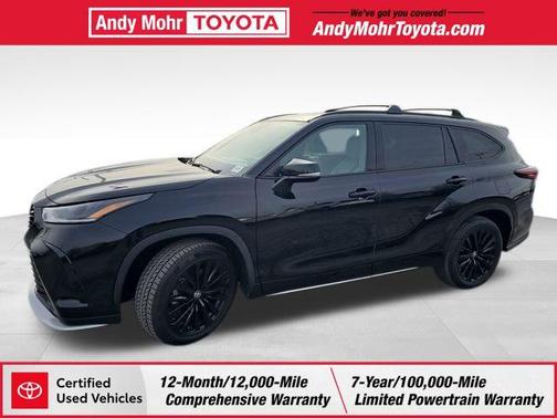 Midnight Black Metallic 2024 Toyota Highlander XSE