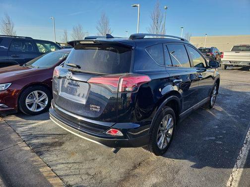 2018 Toyota RAV4 Hybrid SE