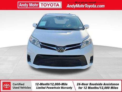 2020 Toyota Sienna LE